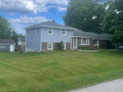 Lawn care service in Winthrop Harbor, 60096