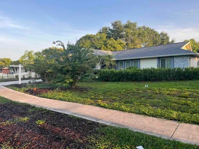 Lawn care service in Orlando, 32817