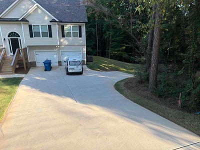 Lawn care service in Dallas, 30132