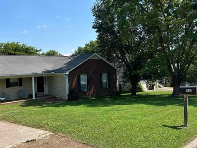 Lawn care service in Mt. Juliet, 37122