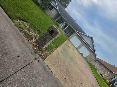 Lawn care service in Granite City, 62040