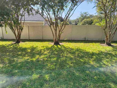 Lawn care service in St. Augustine, 32092