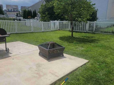 Lawn care service in Saint Charles, 63301