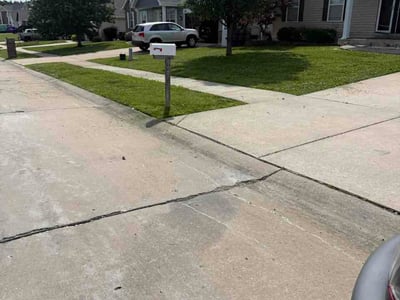 Lawn care service in Wentzville, 63385