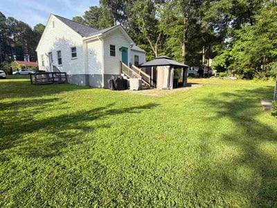 Lawn care service in Durham, 27705