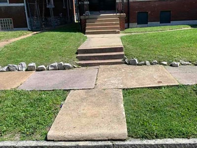 Lawn care service in St. Louis, 63107