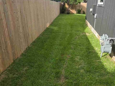 Lawn care service in Austin, 78745