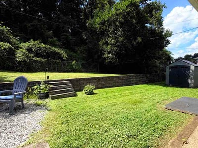 Lawn care service in Huntington, 25705