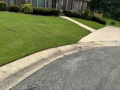 Lawn care service in Gardendale, 35071