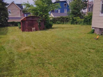 Lawn care service in Baltimore, 21218