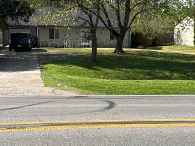 Lawn care service in Indianapolis, 46217