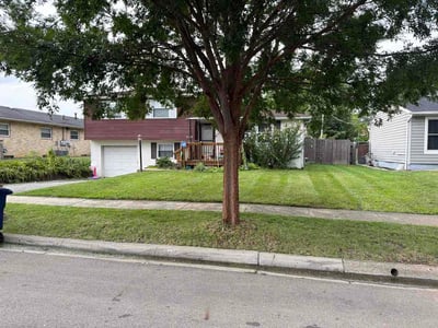 Lawn care service in Columbus, 43229