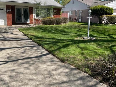 Lawn care service in Southfield, 48033