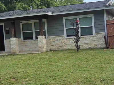 Lawn care service in Dallas, 75228