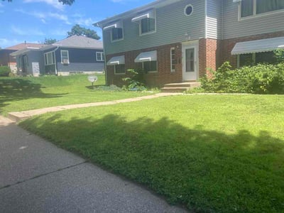 Lawn care service in Minneapolis, 55411