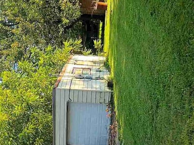 Lawn care service in Springfield, 62704