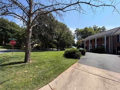 Lawn care service in Potomac, 20854