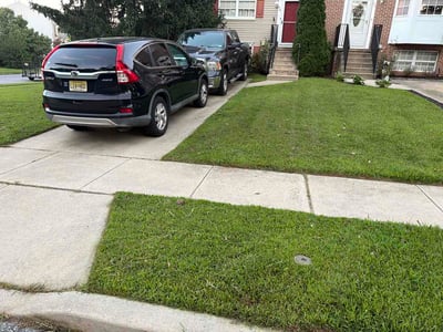 Lawn care service in Glassboro, 08028