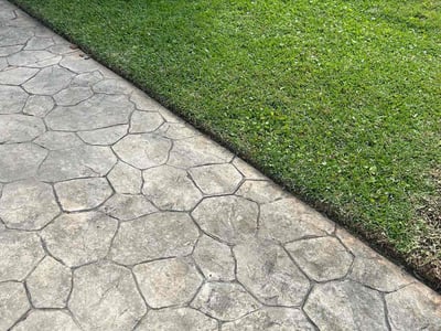 Lawn care service in Pembroke Pines, 33024