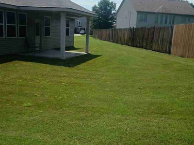 Lawn care service in Perry, 31069