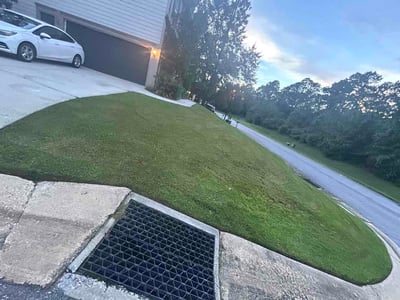 Lawn care service in Crestview, 32539