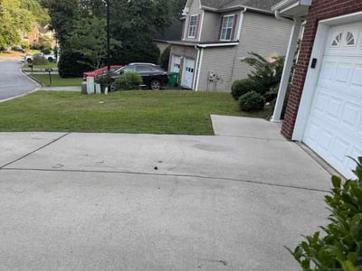 Lawn care service in Stonecrest, 30038