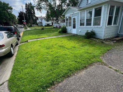 Lawn care service in Minneapolis, 55421