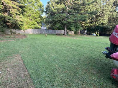 Lawn care service in Dallas, 30157