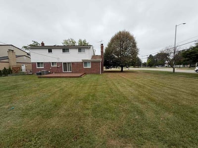 Lawn care service in Sterling Heights, 48310