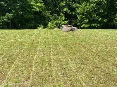 Lawn care service in Denison, 75020