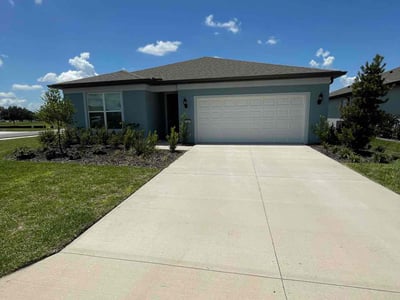 Lawn care service in Ocala, 34481