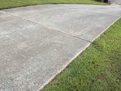 Lawn care service in Madison, 35757