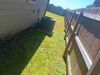Lawn care service in Marion, 78124