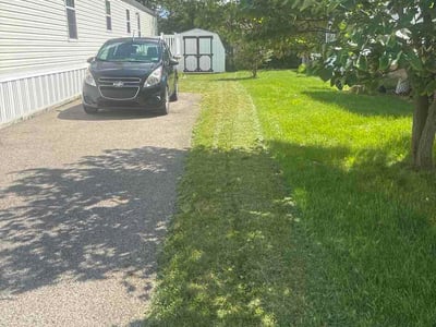Lawn care service in Cranberry Township, 16066