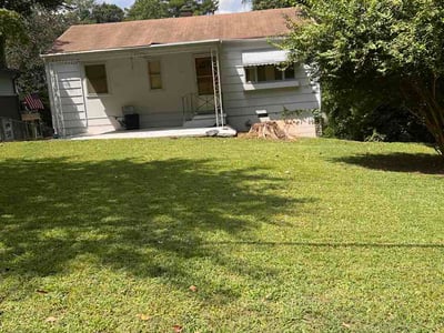 Lawn care service in Atlanta, 30310