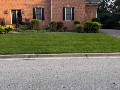 Lawn care service in Fort Washington, 20744