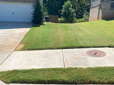 Lawn care service in Atlanta, 30331