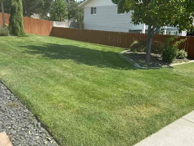 Lawn care service in Richland, 99352