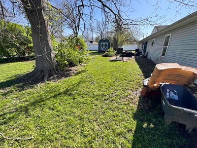 Lawn care service in Fort Wayne, 46807