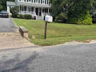 Lawn care service in Chester, 23831