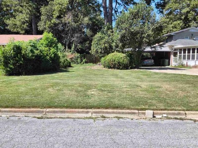 Lawn care service in Phenix City, 36869