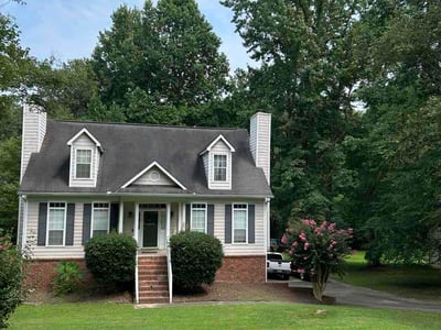 Lawn care service in Douglasville, 30135