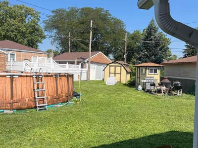 Lawn care service in Oak Lawn, 60453