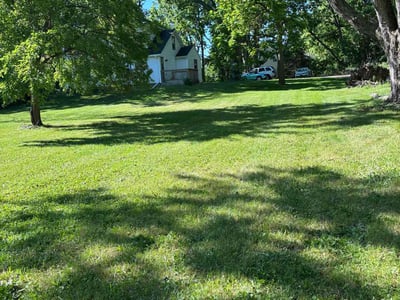 Lawn care service in Lansing, 48911