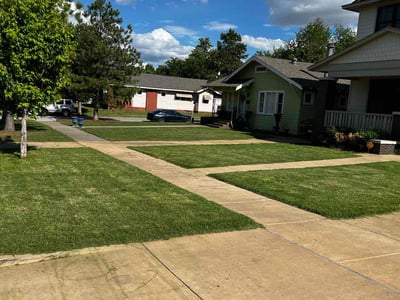 Lawn care service in Oklahoma City, 73103