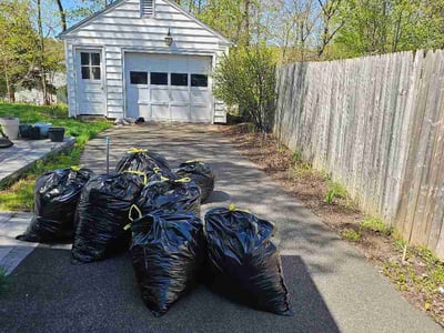 Lawn care service in Middletown, 06457