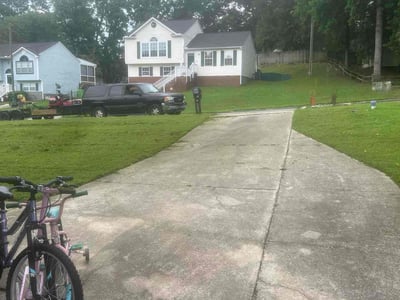 Lawn care service in Raleigh, 27610
