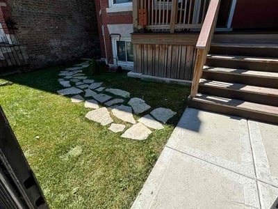 Lawn care service in Chicago, 60608