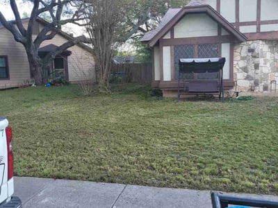 Lawn care service in , 