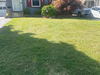 Lawn care service in Irondequoit, 14622
